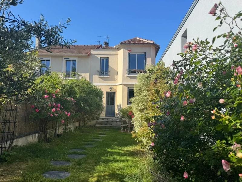 Maison - 130 m² - 6 pièces