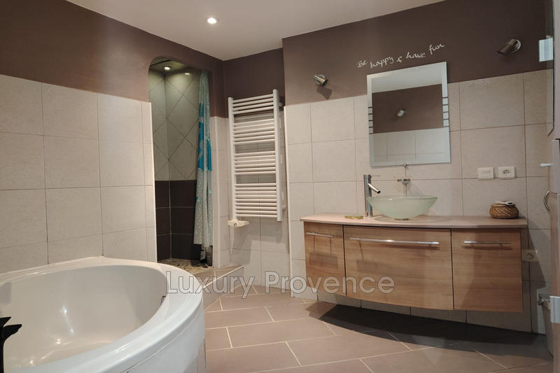 Maison - 75 m² - 3 pièces