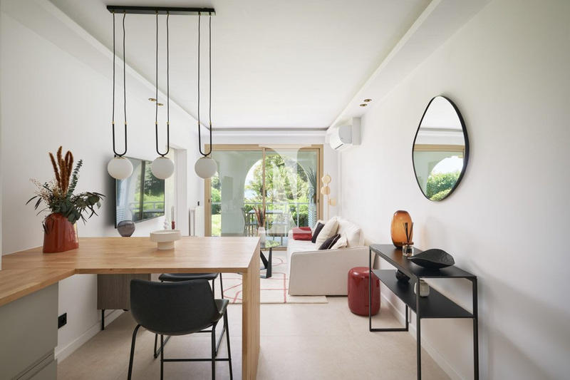 Appartement - 100 m² - 4 pièces