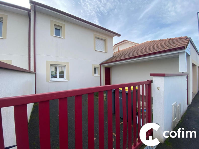 Maison - 99 m² - 5 pièces