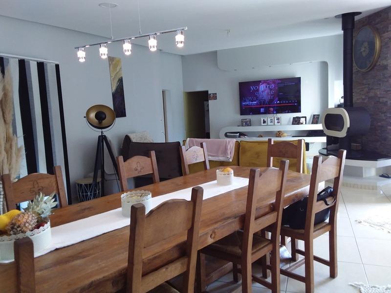 Maison - 189 m² - 5 pièces