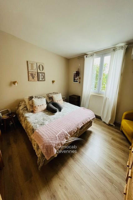 Maison - 206 m² - 2 pièces