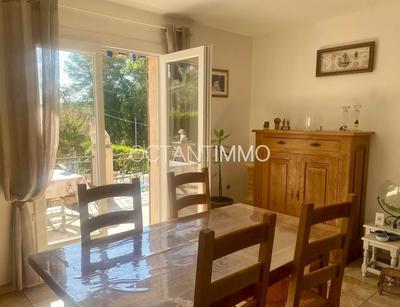 Maison - 94 m² - 4 pièces