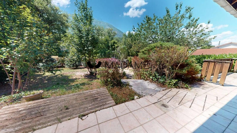 Maison - 123 m² - 5 pièces