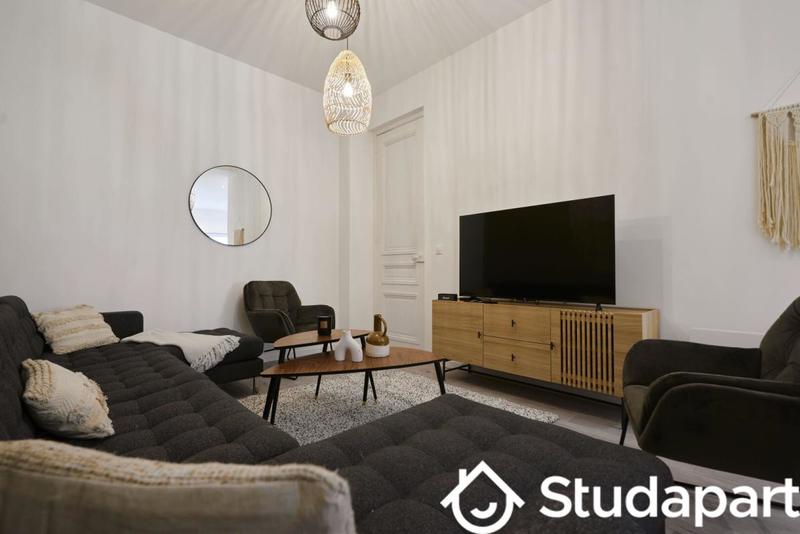 Chambre - 12 m² - 1 pièce