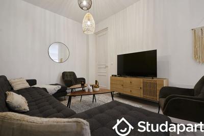 Chambre - 12 m² - 1 pièce