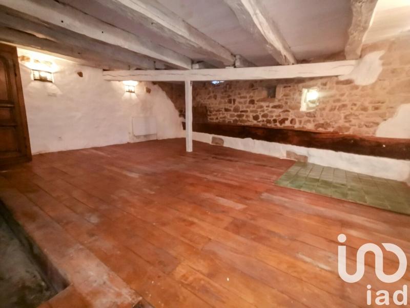 Maison - 210 m² - 3 pièces