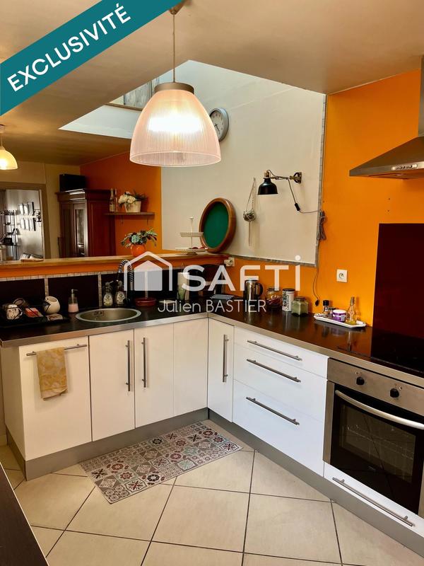 Maison - 95 m² - 4 pièces