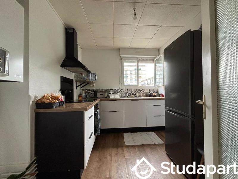 Chambre - 12 m² - 1 pièce