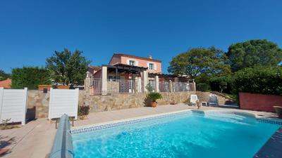 Villa - 145 m² - 6 pièces