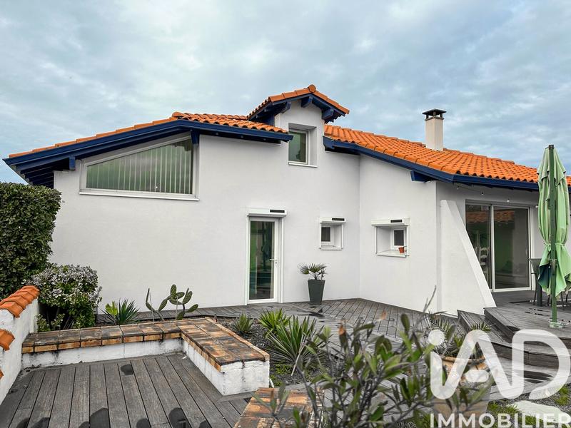 Maison - 80 m² - 4 pièces