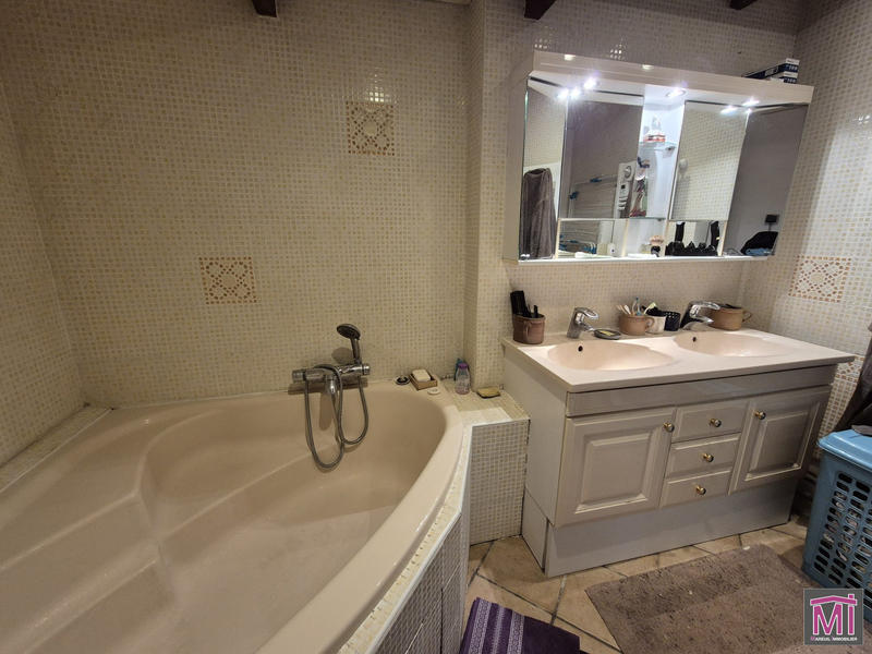 Maison ancienne - 138 m² - 6 pièces