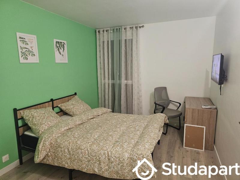 Chambre - 12 m² - 1 pièce