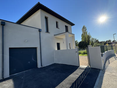 Maison - 150 m² - 6 pièces
