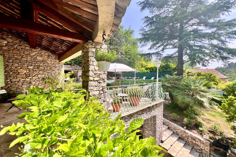 Villa - 276 m² - 7 pièces