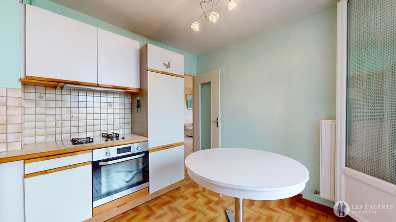 Appartement - 65 m² - 4 pièces