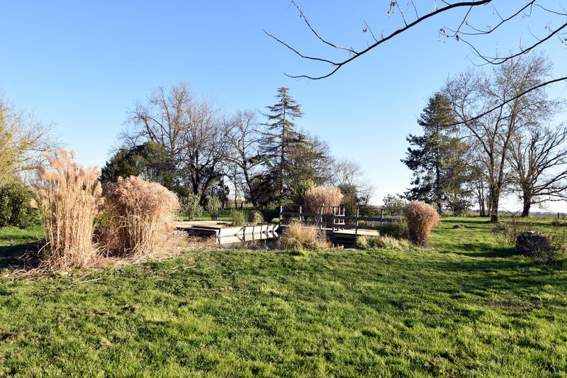 Maison - 270 m² - 8 pièces