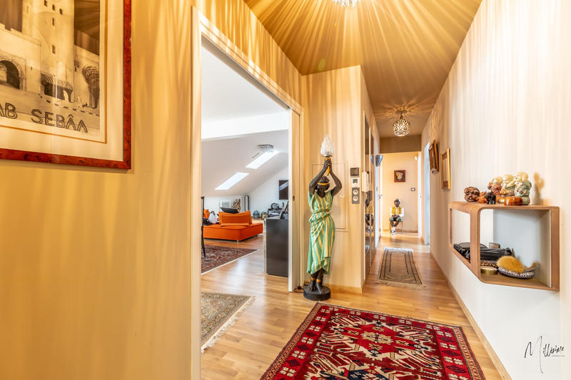 Appartement - 153 m² - 5 pièces