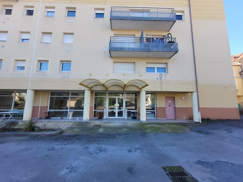 Local d'activité / Entrepôt - 434 m² - 10 pièces