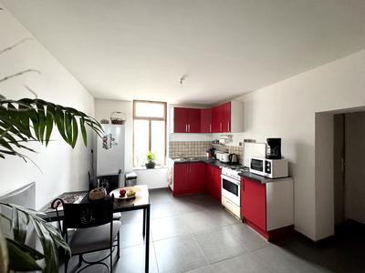 Maison - 90 m² - 3 pièces