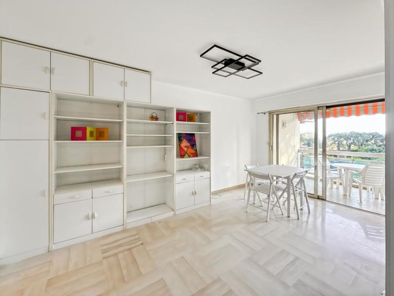 Studio - 30 m² - 1 pièce