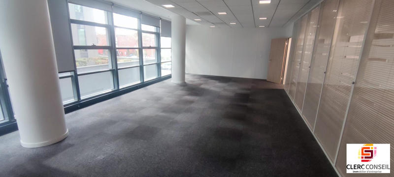 Bureau - 491 m²