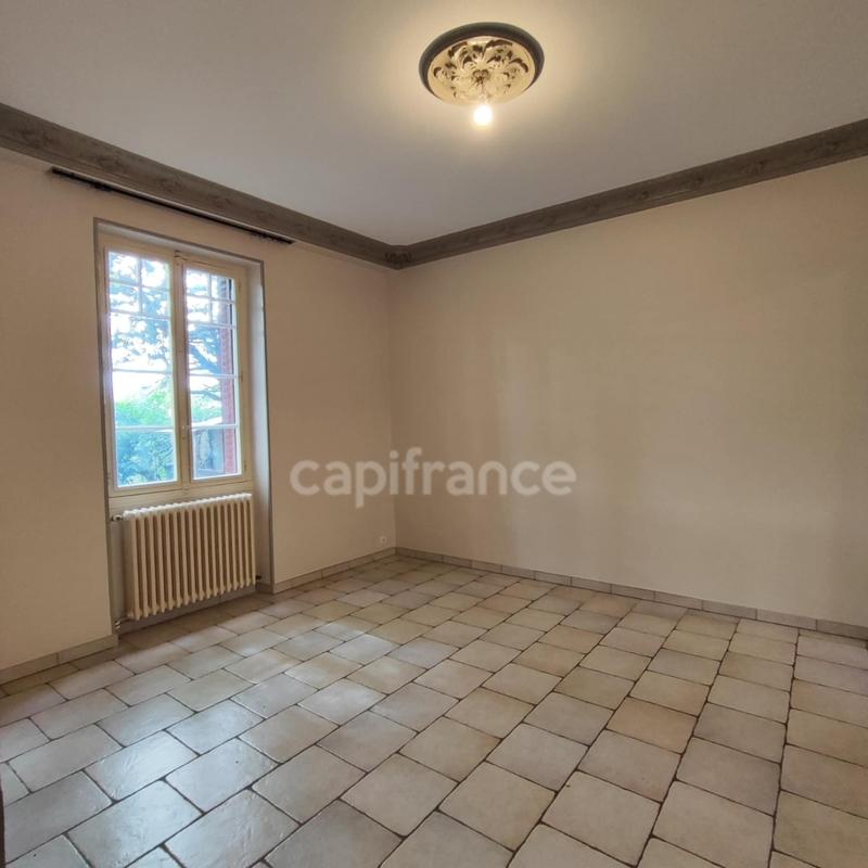 Maison - 210 m² - 10 pièces