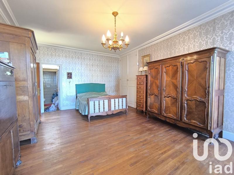 Maison - 170 m² - 8 pièces