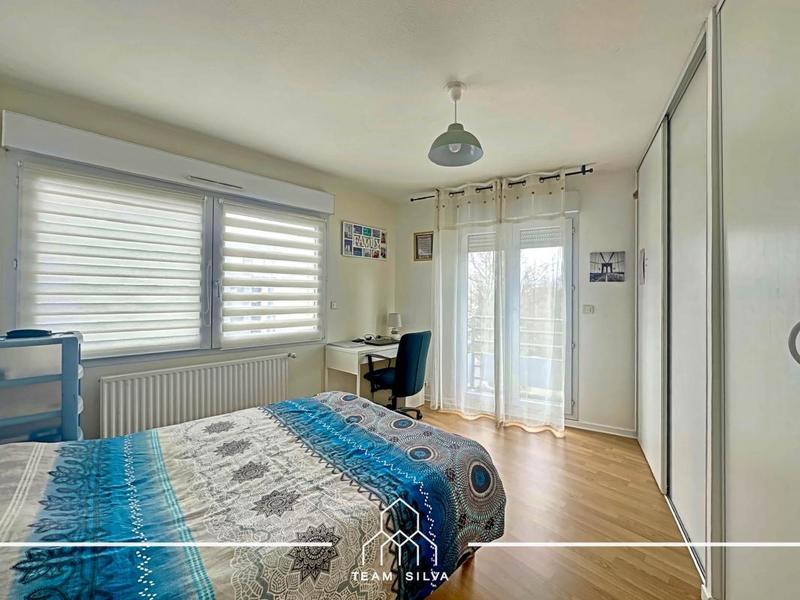 Appartement - 105 m² - 5 pièces