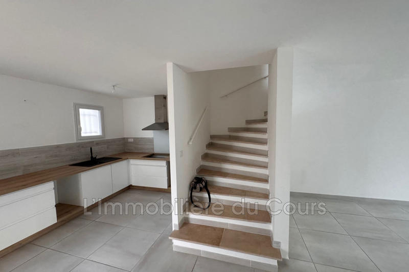 Villa - 90 m² - 4 pièces