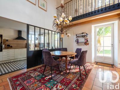 Maison - 240 m² - 7 pièces