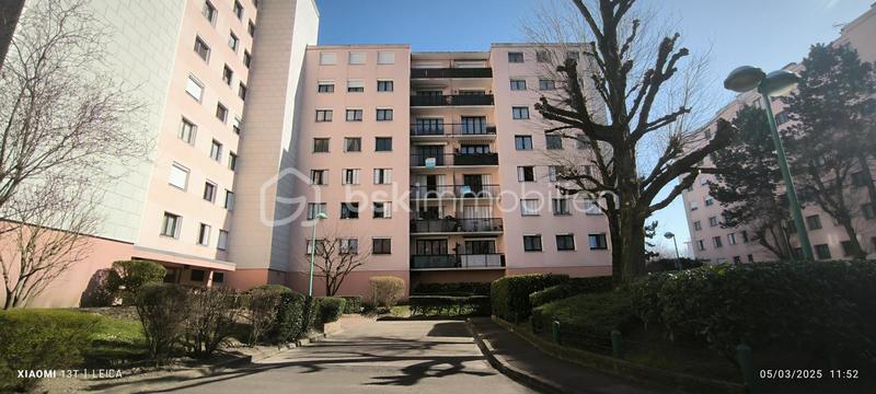 Appartement - 82 m² - 4 pièces