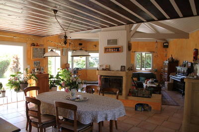 Villa - 168 m² - 6 pièces