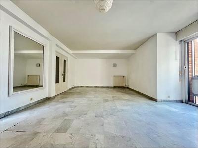 Appartement - 120 m² - 5 pièces