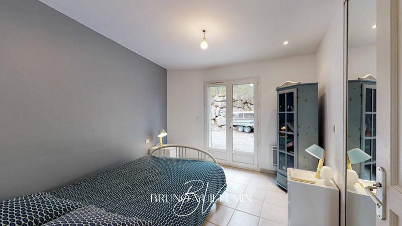 Villa - 326 m² - 10 pièces