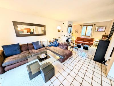 Maison - 140 m² - 6 pièces