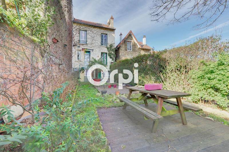 Maison - 92 m² - 4 pièces