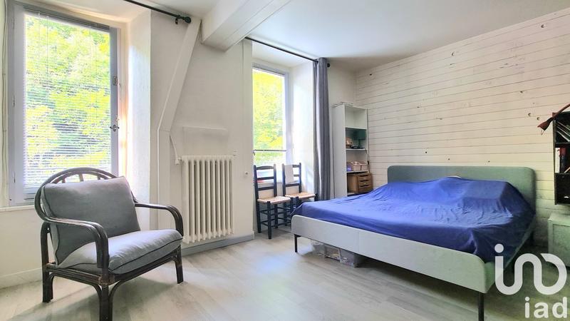 Maison - 630 m² - 10 pièces