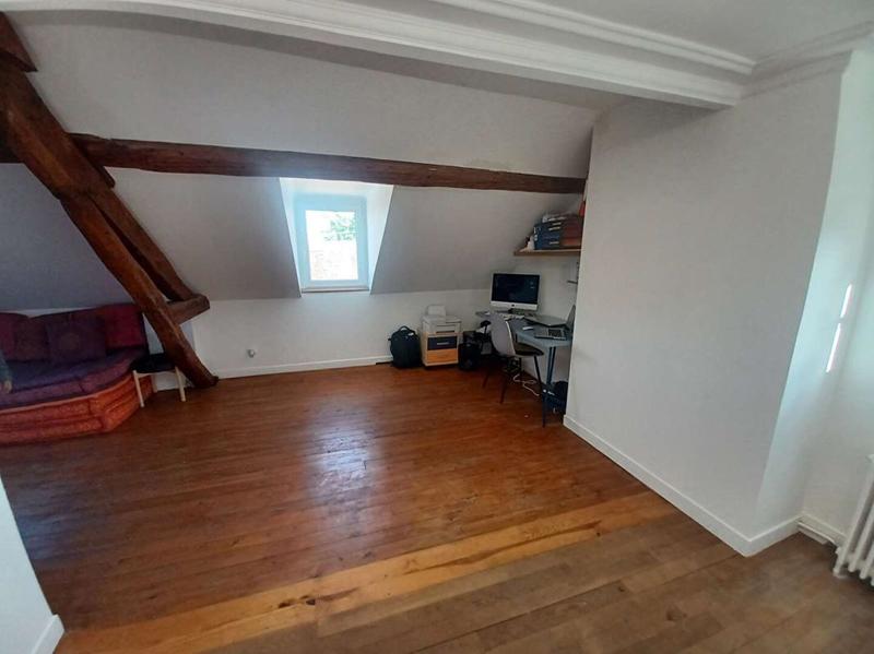 Propriété - 285 m² - 12 pièces