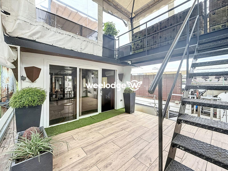 Local d'activités - 200 m²