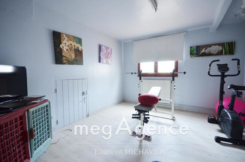 Maison - 140 m² - 8 pièces