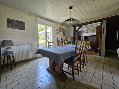Maison - 104 m² - 5 pièces