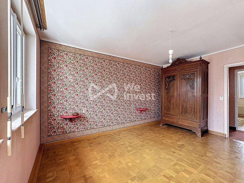 Maison - 157 m² - 10 pièces