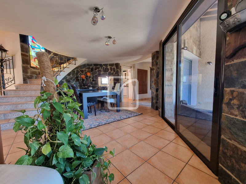 Propriété - 130 m² - 4 pièces