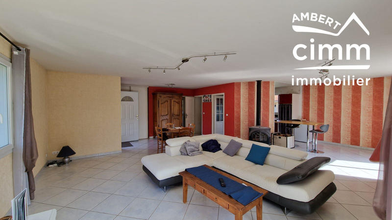 Maison - 137 m² - 7 pièces