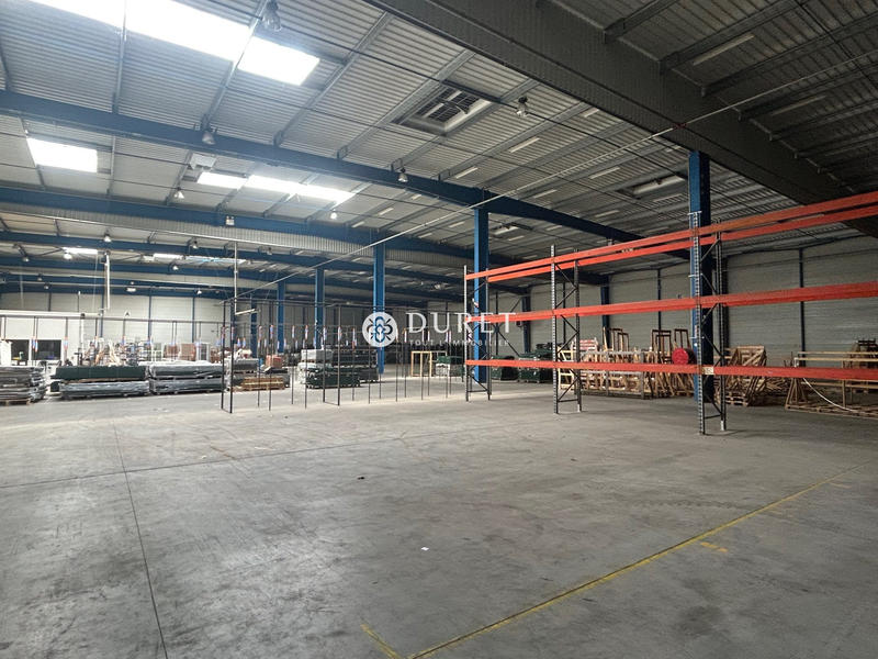 Local d'activités - 4 630 m²