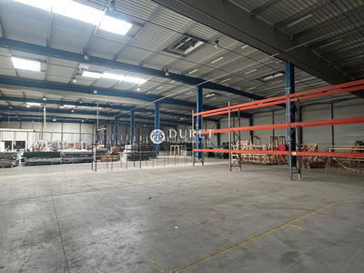 Local d'activités - 4 630 m²