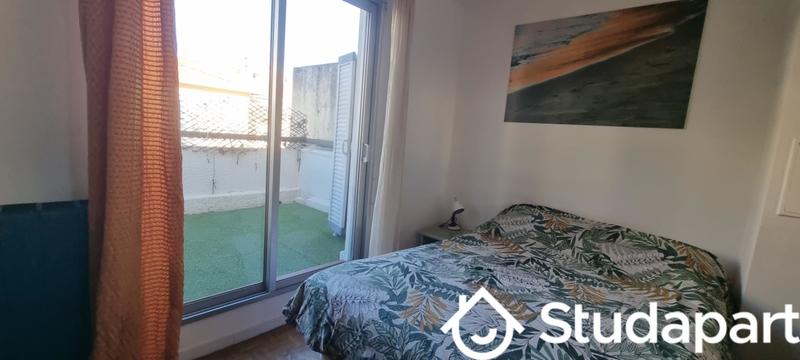 Chambre - 13 m² - 1 pièce