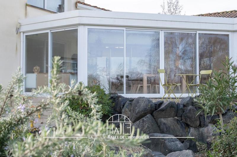 Villa - 250 m² - 13 pièces