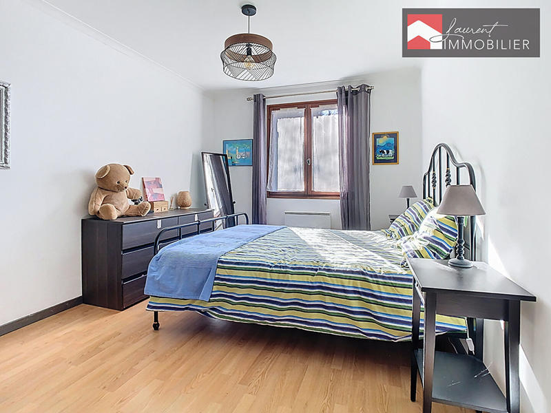 Maison - 174 m² - 7 pièces